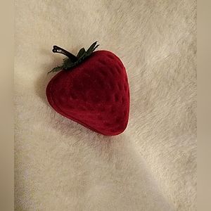Beautiful Strawberry Ring Gift Box. NEW.